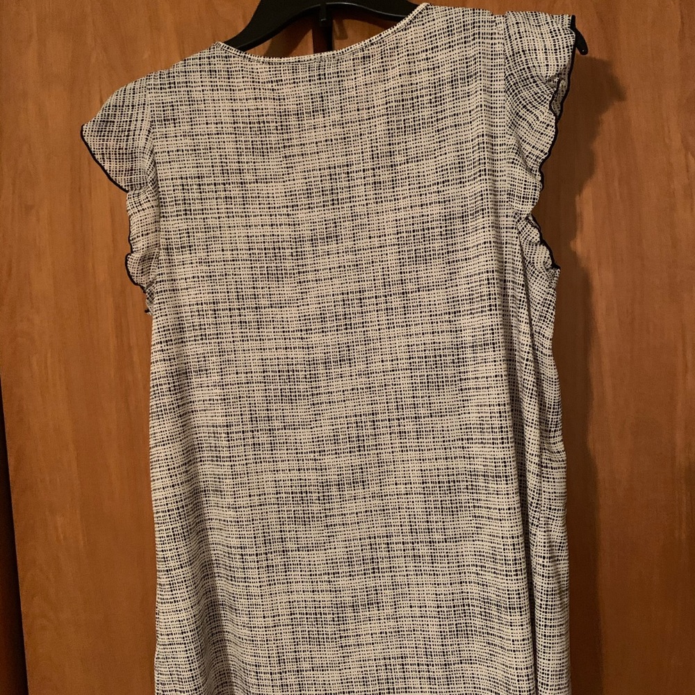 Patterned Blouse - Picture 2 of 2
